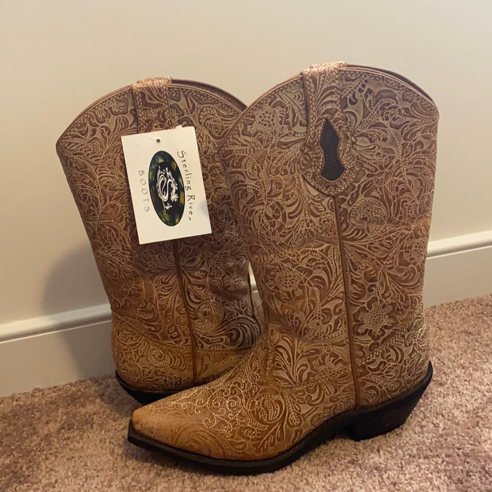 Sterling River Cow Girl Boots